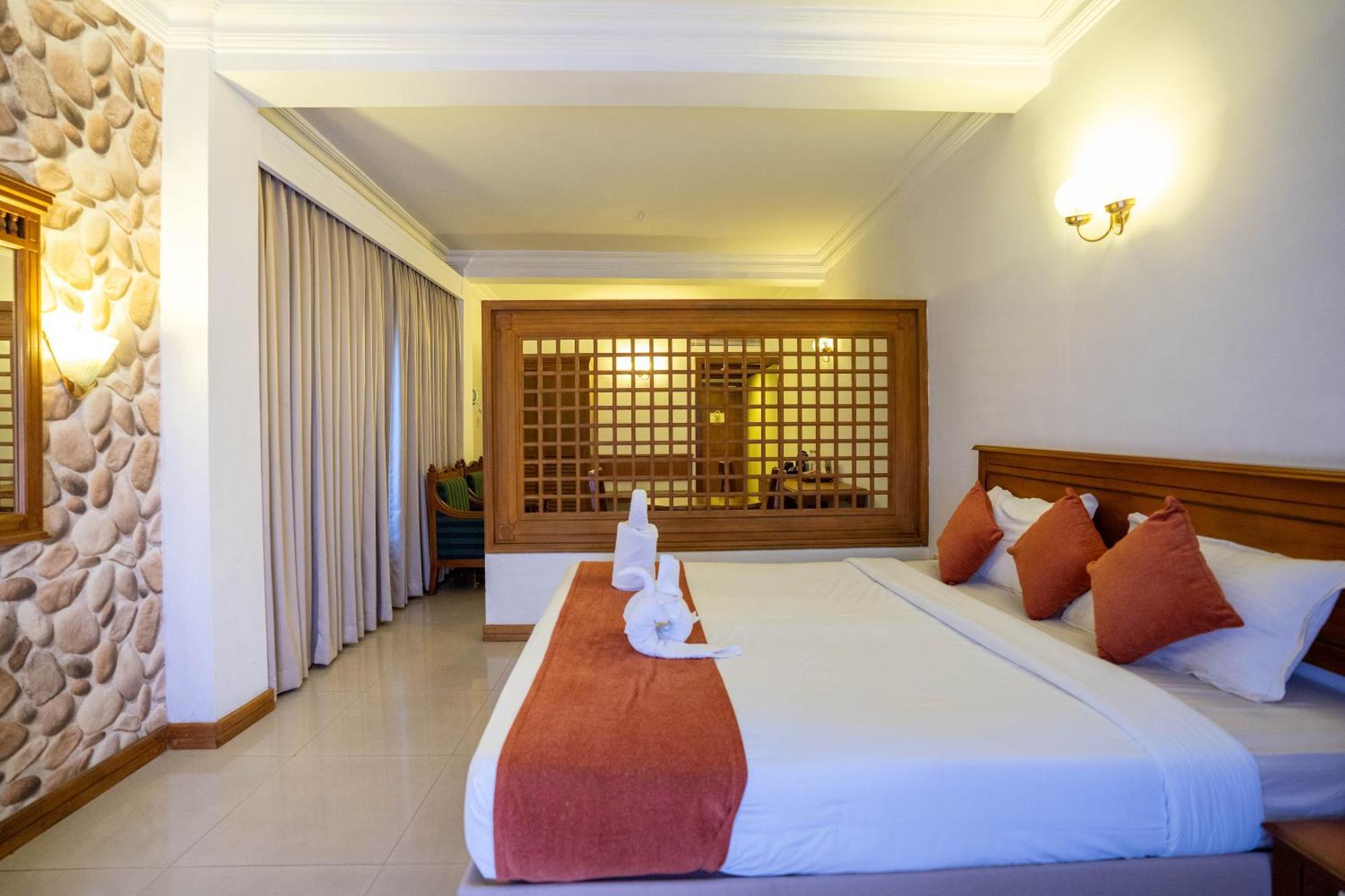 Thrissur Casino Hotels Ltd מראה חיצוני תמונה